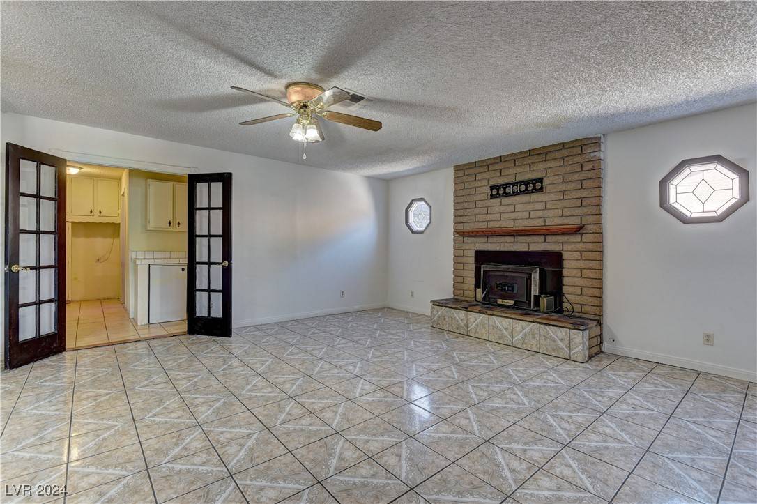 Las Vegas, NV 89104,4842 E Imperial AVE