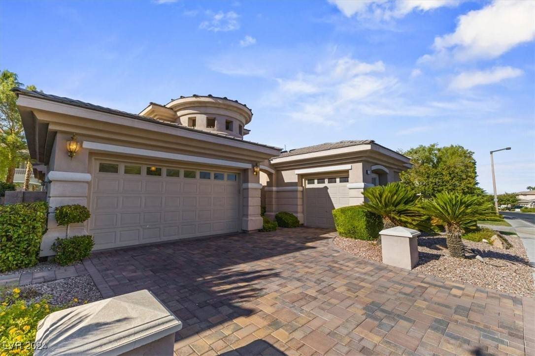 Las Vegas, NV 89144,429 Proud Eagle LN