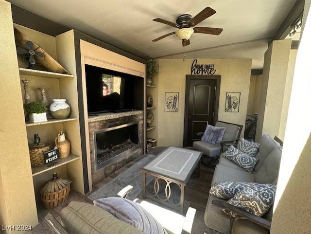 Las Vegas, NV 89139,8175 Arville ST #133
