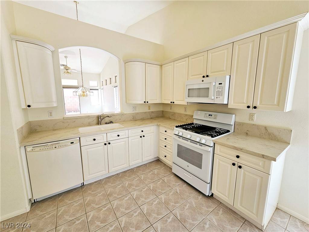 Las Vegas, NV 89117,2806 Altair ST