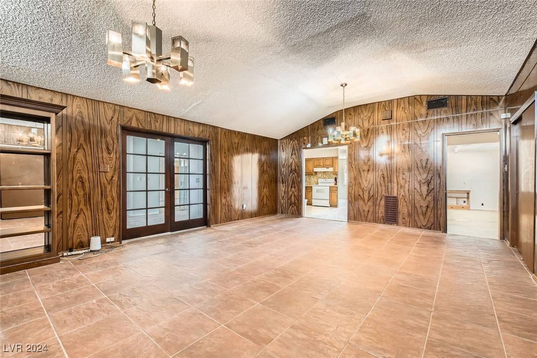 North Las Vegas, NV 89030,408 Rossmoyne AVE