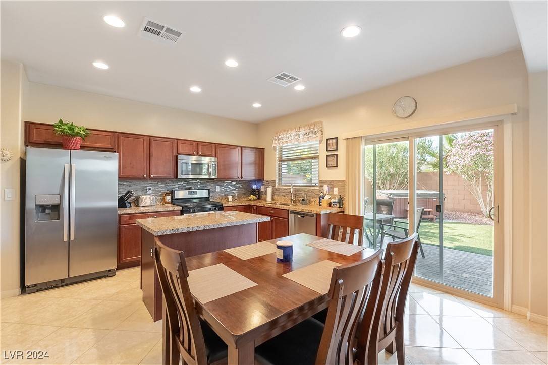 Las Vegas, NV 89148,8845 Teton View RD