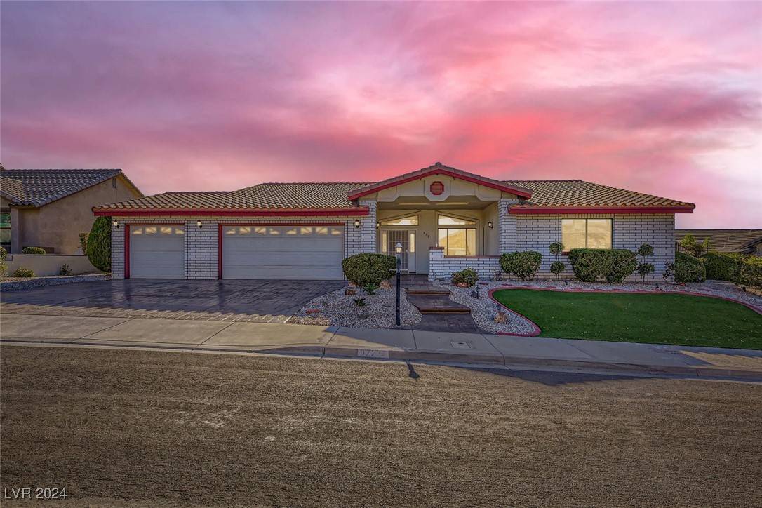 Henderson, NV 89011,972 Camelia DR