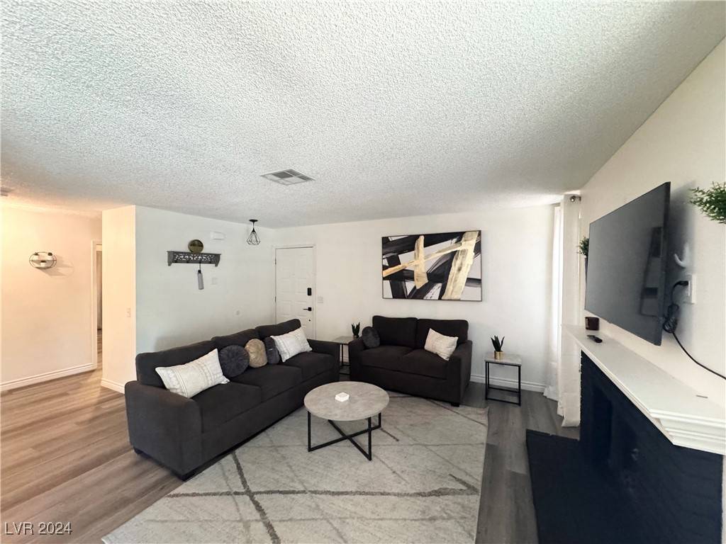 Las Vegas, NV 89103,6625 W Tropicana AVE #202