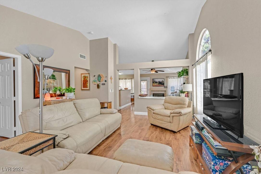 Henderson, NV 89002,1951 Spring Lake DR