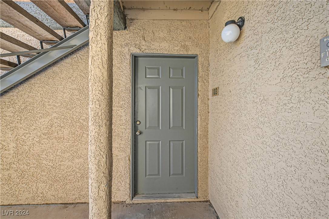 Las Vegas, NV 89107,221 Mission Catalina LN #103