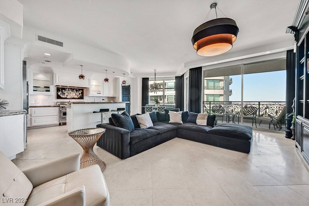Las Vegas, NV 89145,9103 Alta DR #507