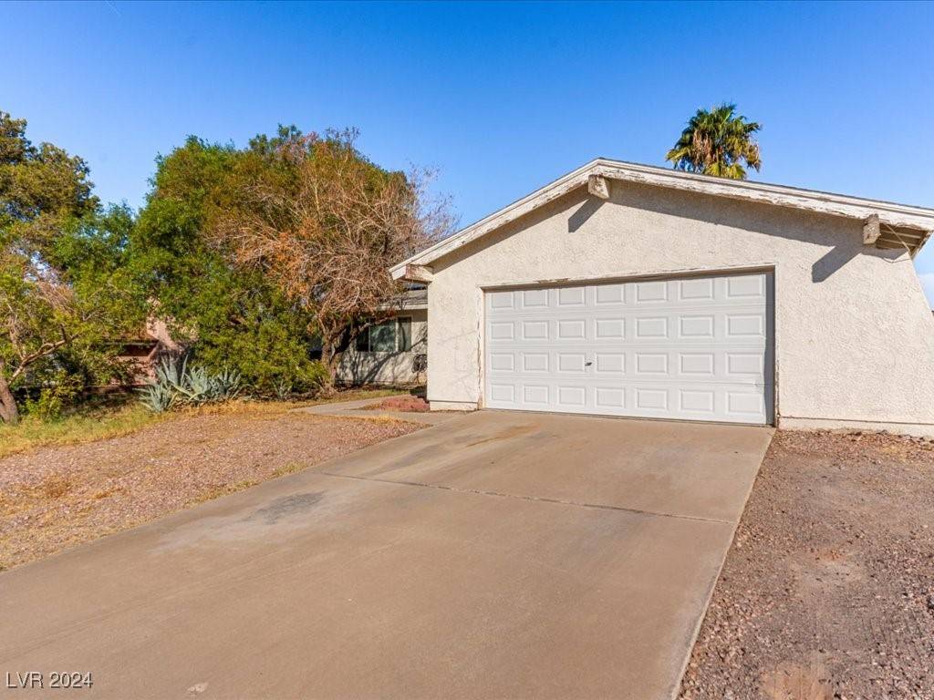Henderson, NV 89002,620 Hidden Valley DR