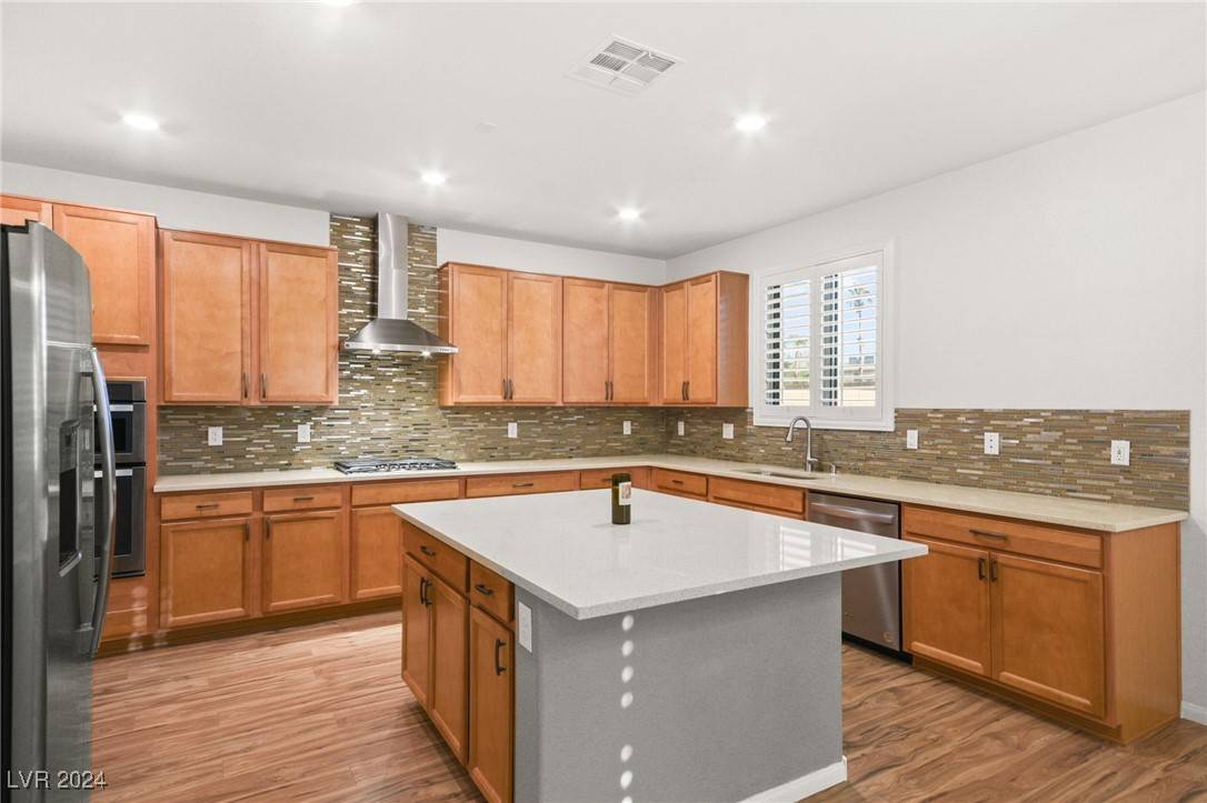 Las Vegas, NV 89120,3801 Park Field DR