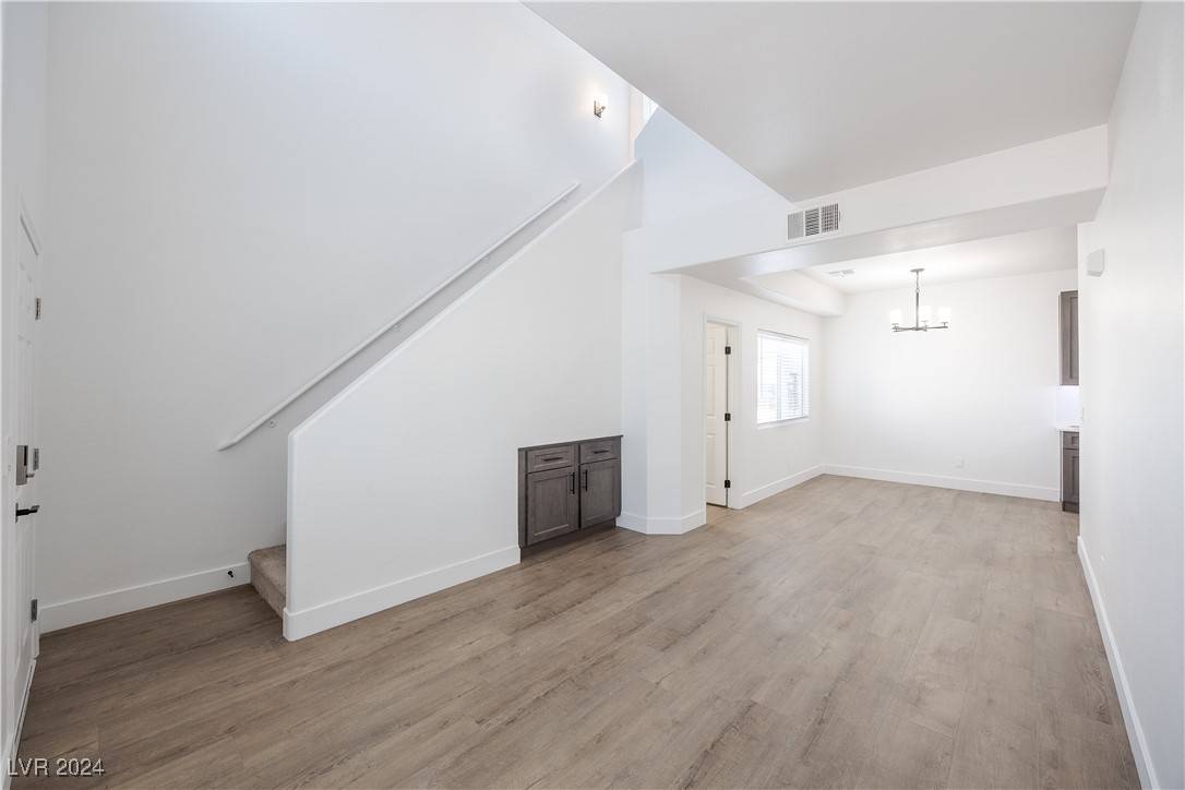 Henderson, NV 89012,540 W Horizon Ridge Pkwy #6201