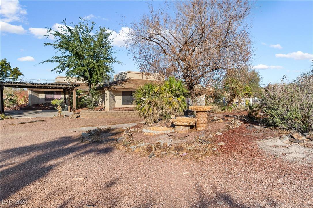 Henderson, NV 89015,241 Palo Verde DR