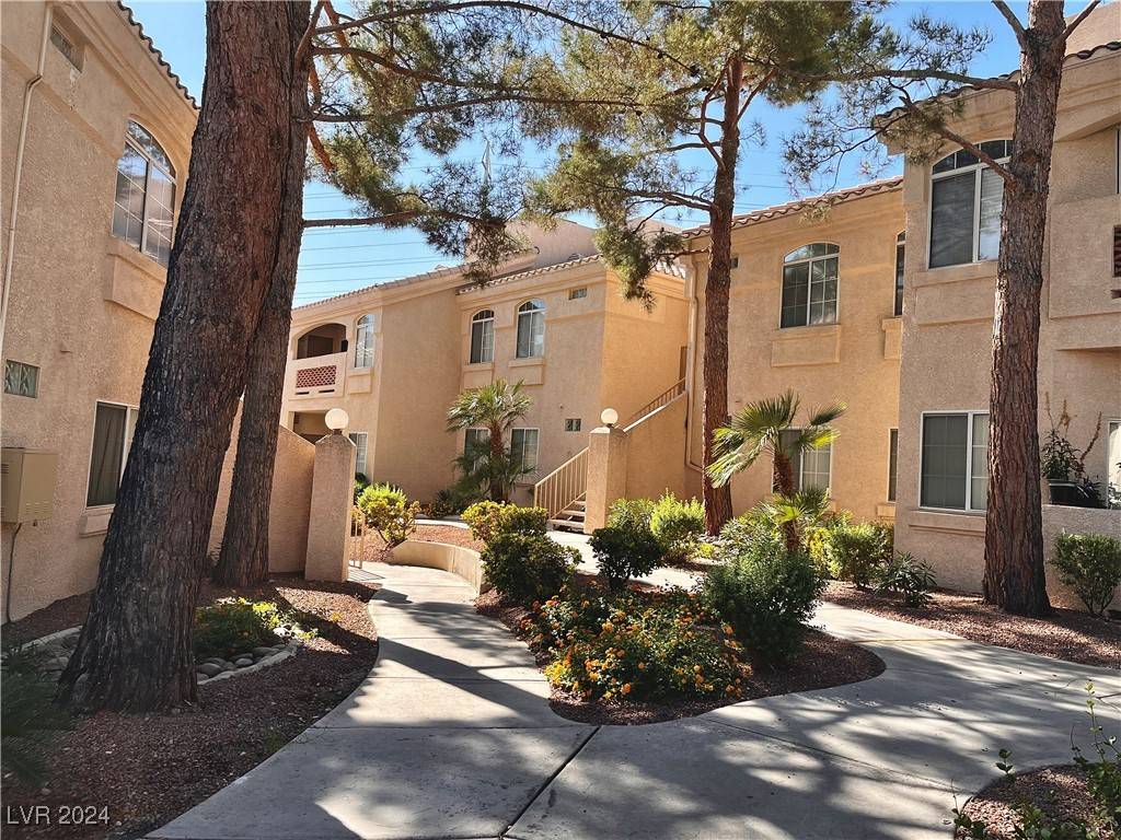 Las Vegas, NV 89147,7400 W Flamingo RD #2015