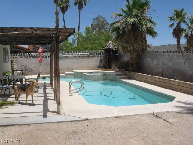 Henderson, NV 89014,322 Oliveiro CT