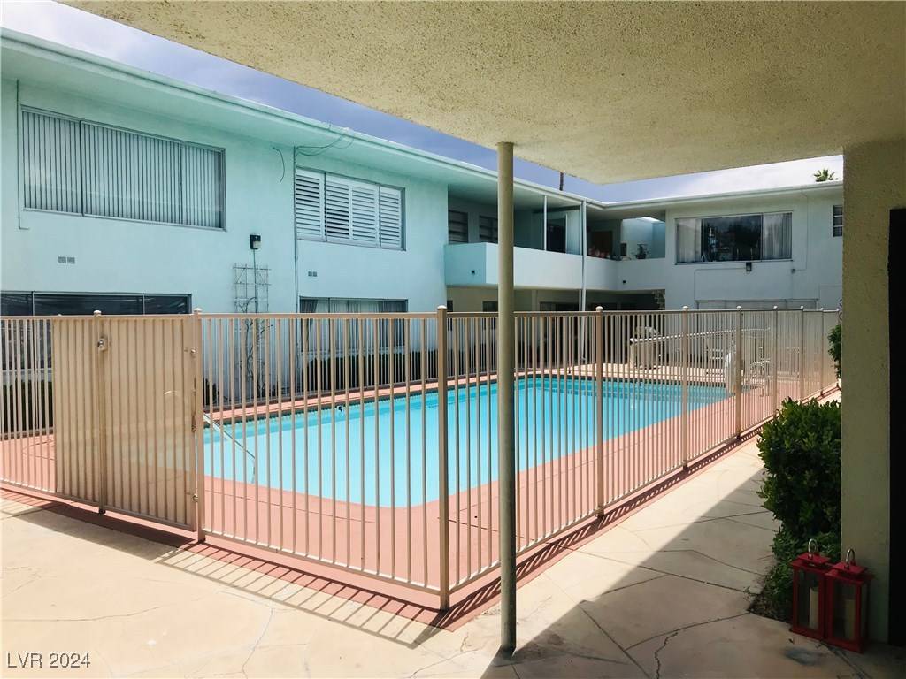 Las Vegas, NV 89104,1700 Rexford DR #104