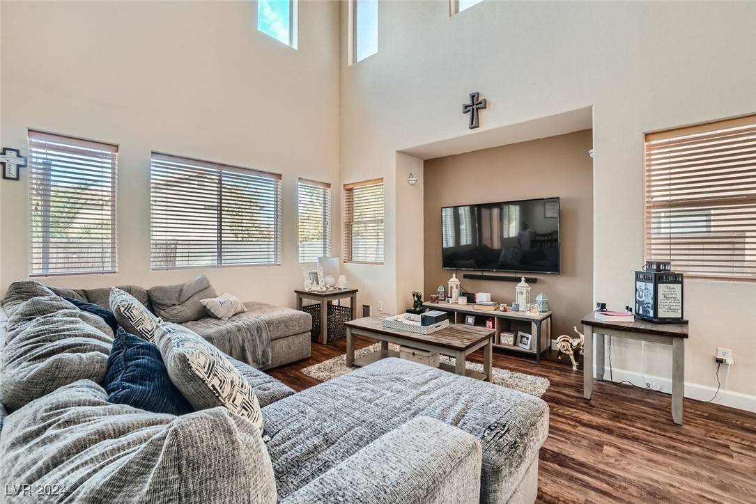 Henderson, NV 89015,535 Eresma ST
