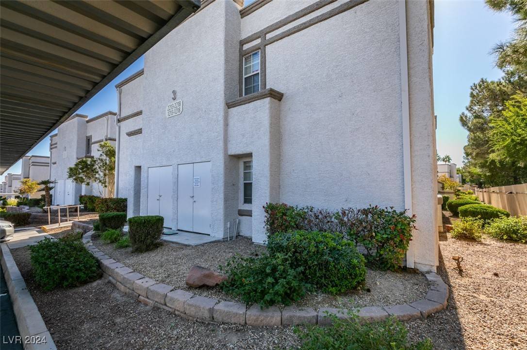 Las Vegas, NV 89128,3150 Soft Breezes DR #1213