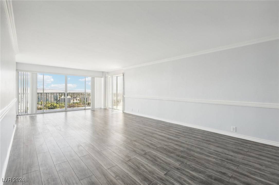 Las Vegas, NV 89109,3111 Bel Air DR #14D