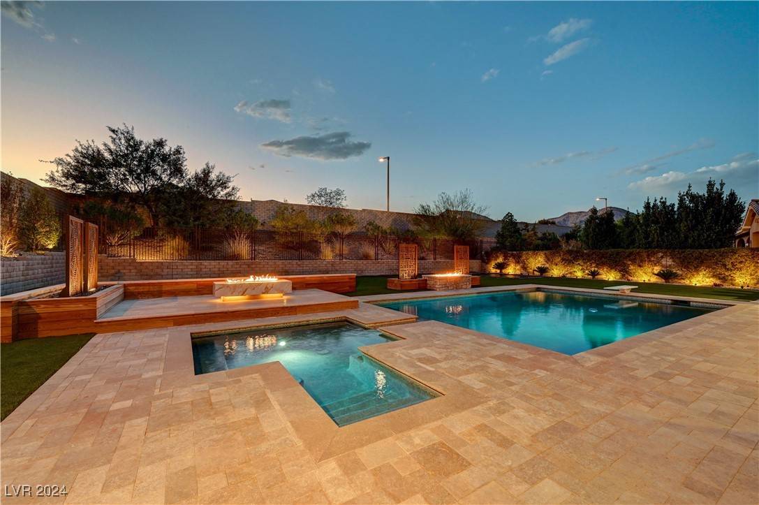 Las Vegas, NV 89138,97 Navarra Canyon CT