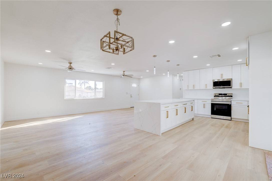North Las Vegas, NV 89032,4600 San Juan AVE