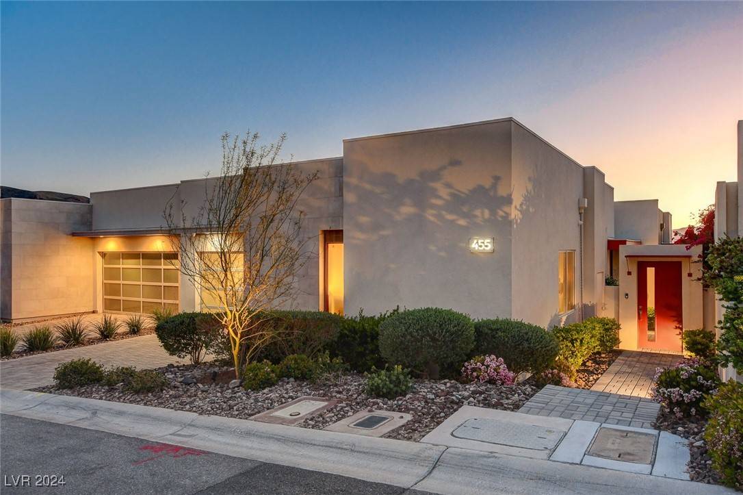 Henderson, NV 89012,455 Tranquil Peak CT
