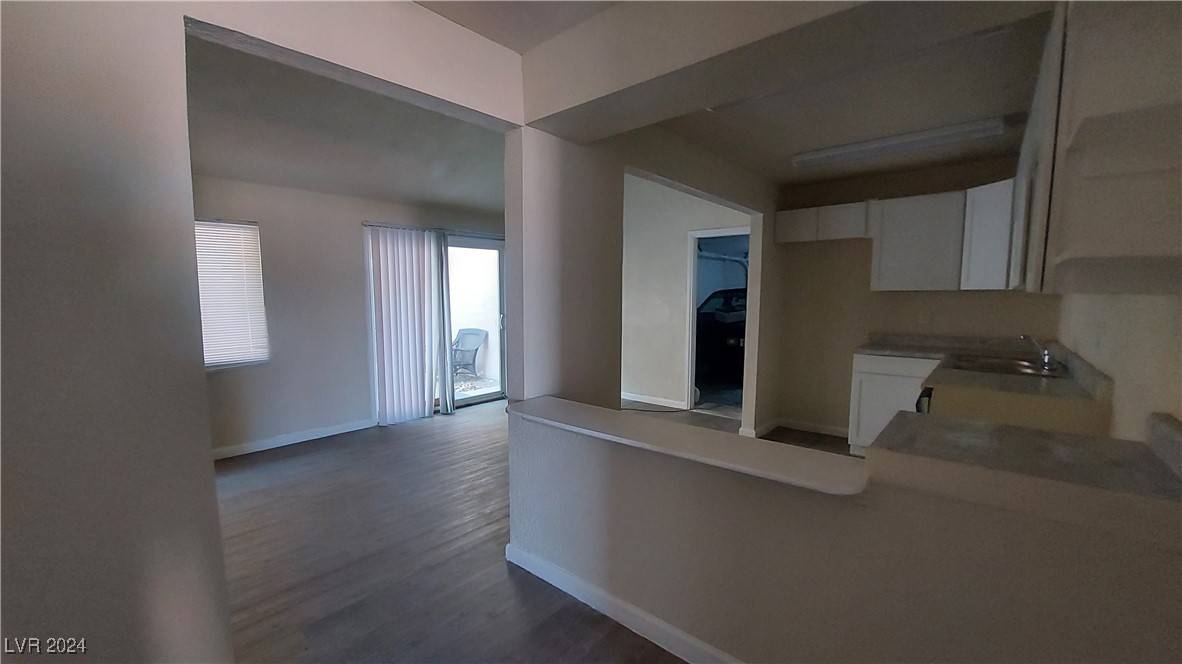 Las Vegas, NV 89119,5116 Gray LN #H
