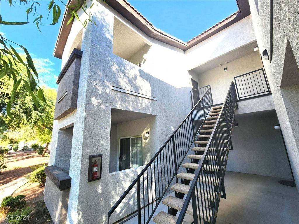 Las Vegas, NV 89123,2615 W Gary AVE #2040