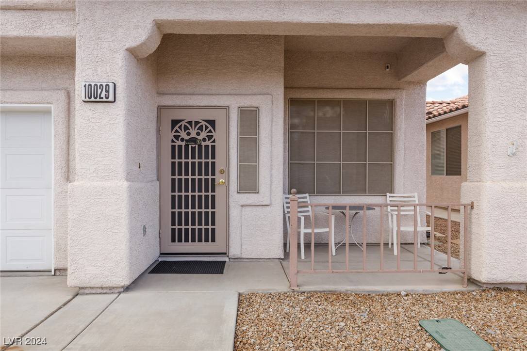Las Vegas, NV 89147,10029 Floragold CT