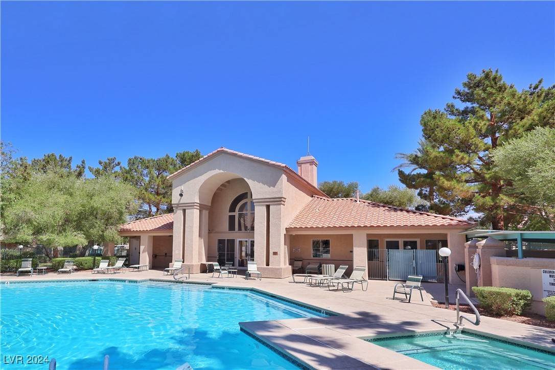 Las Vegas, NV 89103,5415 W Harmon AVE #2146