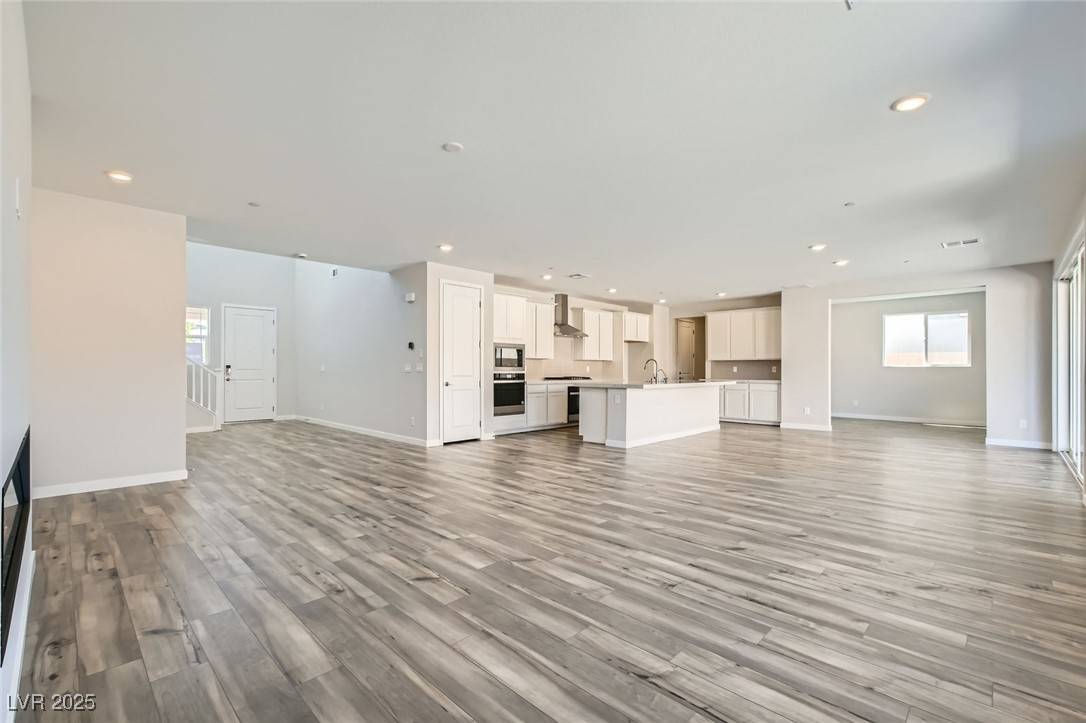 Las Vegas, NV 89166,8401 Waterwood ST
