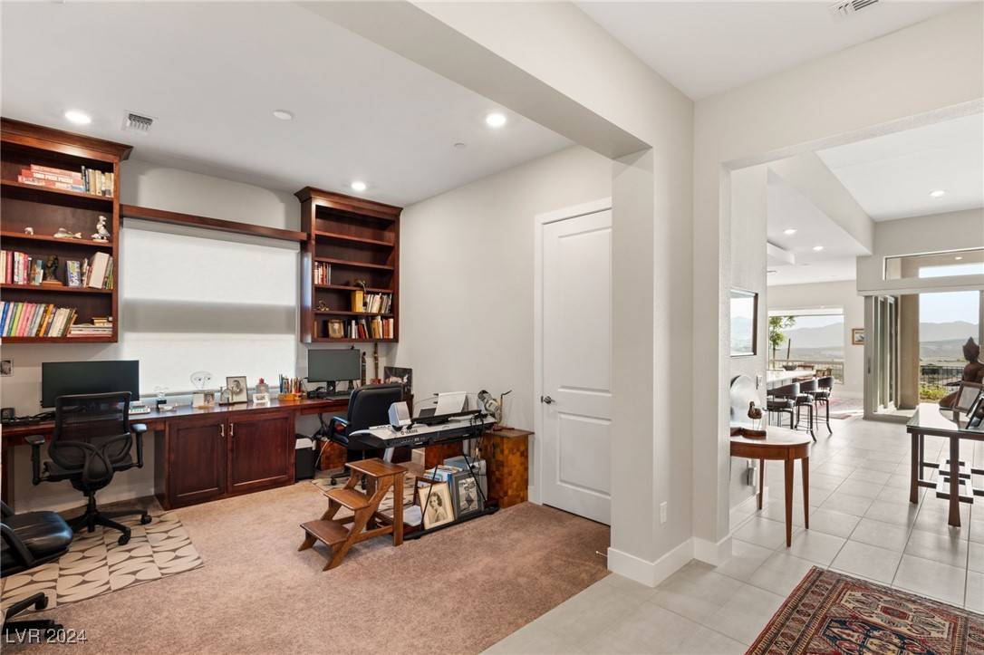 Henderson, NV 89011,186 Mirage View DR