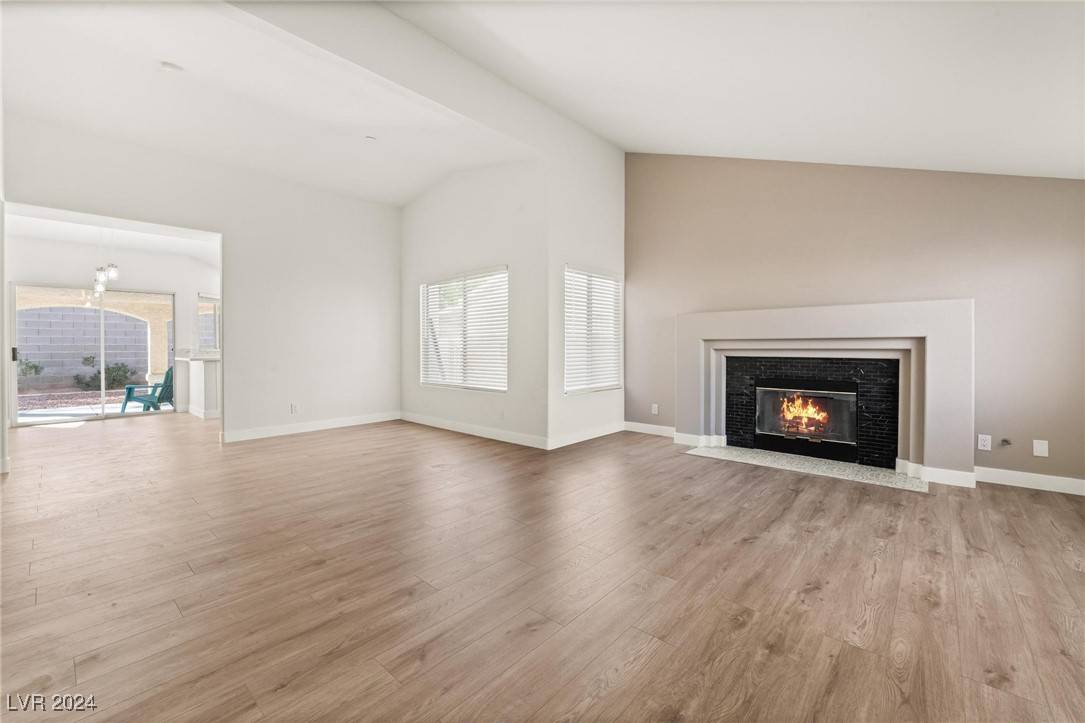 Henderson, NV 89074,2813 Mayfair AVE