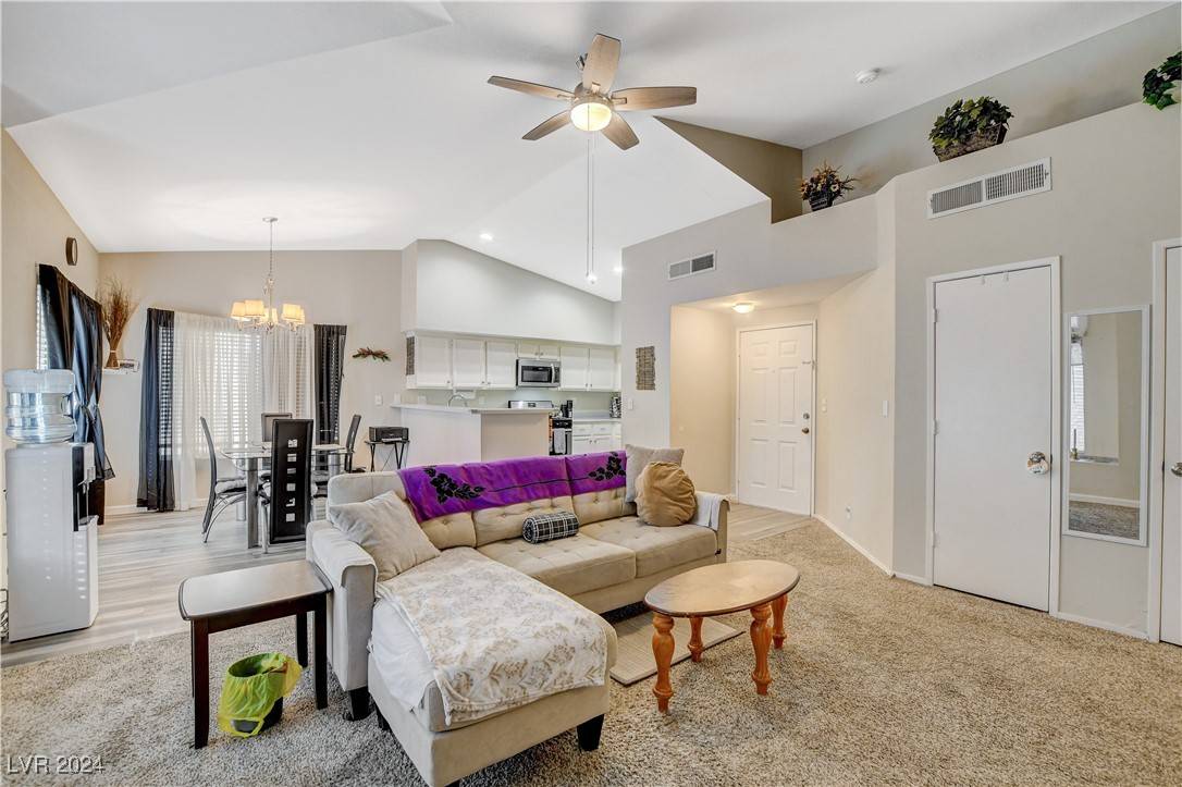 Las Vegas, NV 89149,4810 Black Bear RD #202