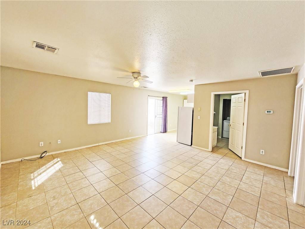 Pahrump, NV 89048,2681 Canyon ST #D