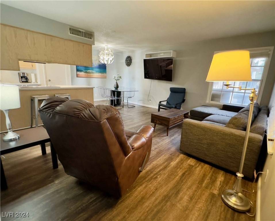 Las Vegas, NV 89119,1300 Lorilyn AVE #3