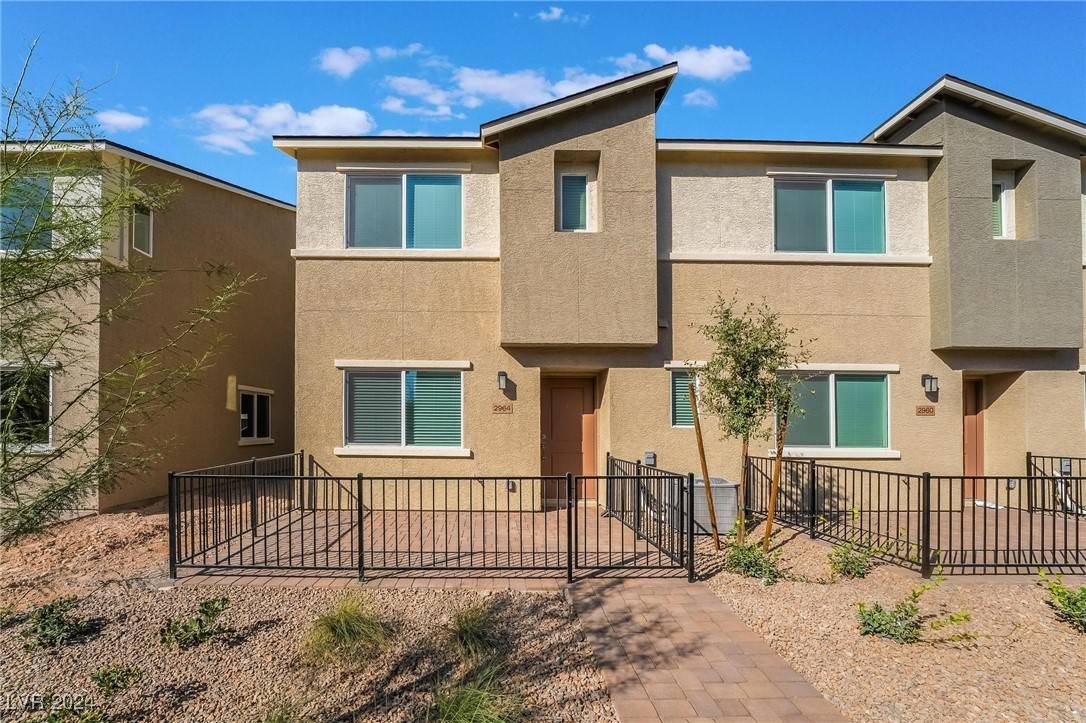 Las Vegas, NV 89122,2964 Fire Cracker Red ST