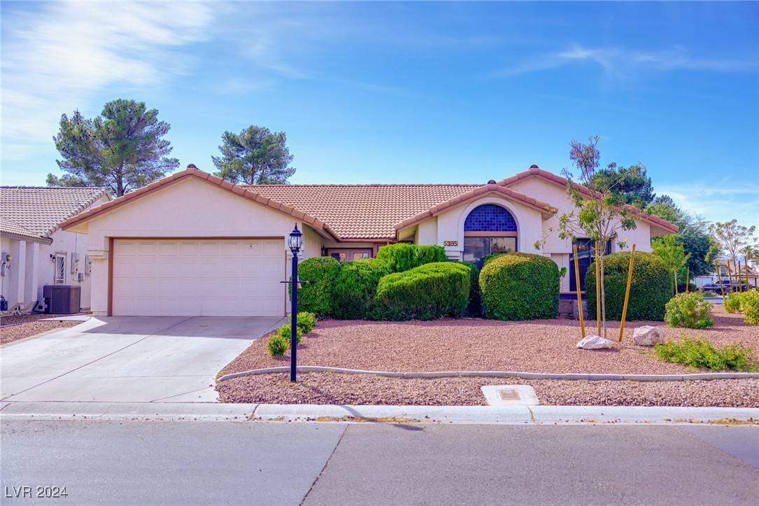 Las Vegas, NV 89130,5305 Singing Hills DR