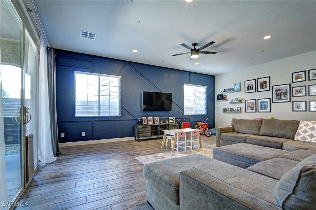 Henderson, NV 89012,941 Pomander Point