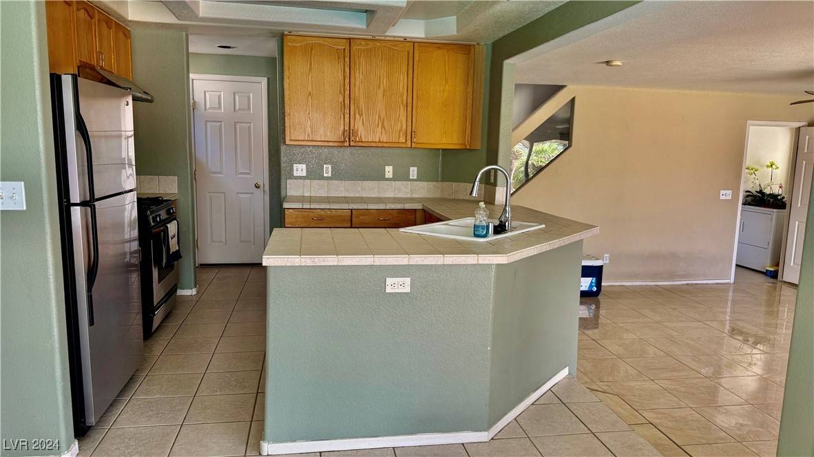 Las Vegas, NV 89113,5835 Rainbow Trout CT