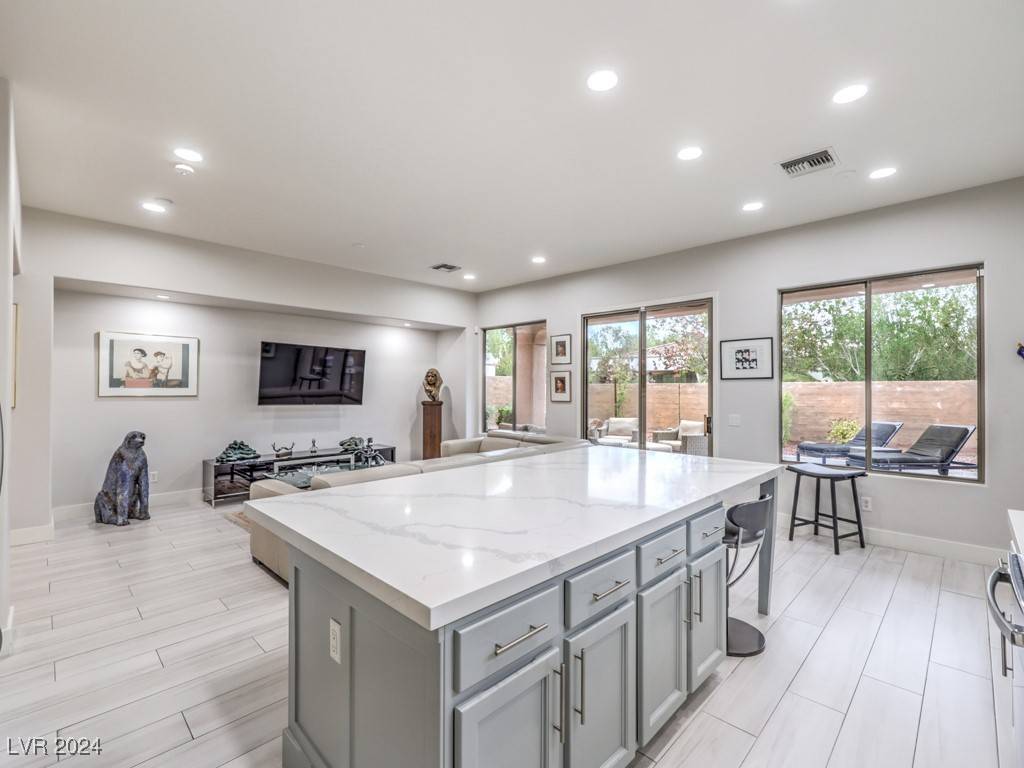 Henderson, NV 89052,4 Kennesaw RD