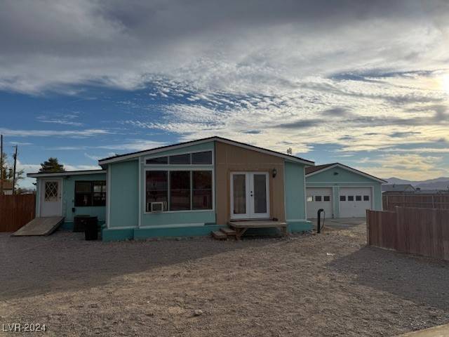 Pahrump, NV 89060,861 E Cortez