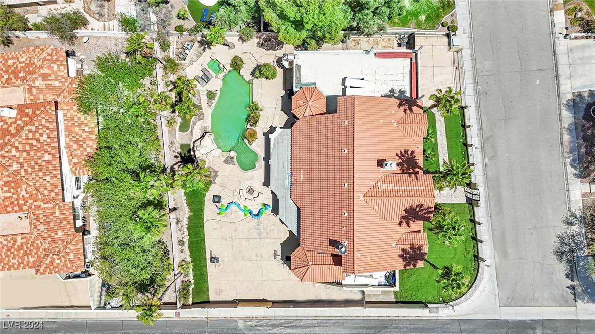Las Vegas, NV 89117,2131 Diamond Bar DR