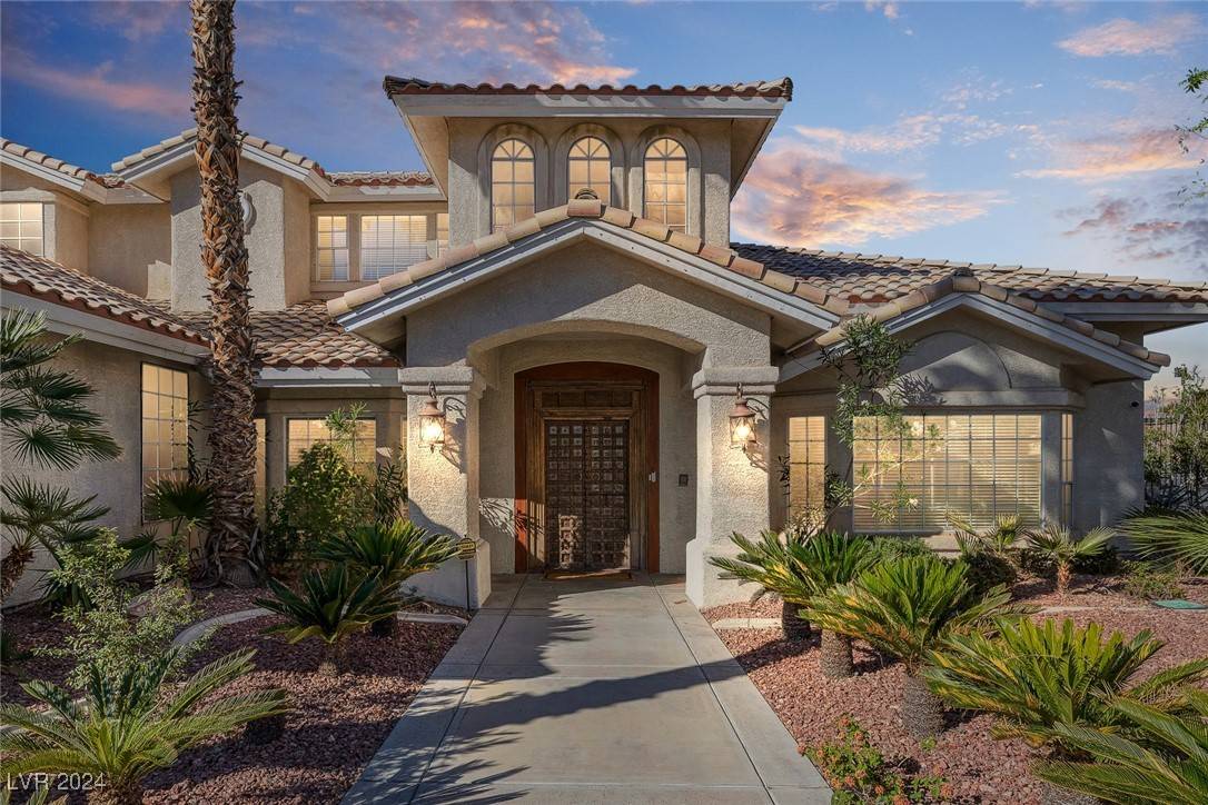 Las Vegas, NV 89117,1931 Fox Canyon CIR