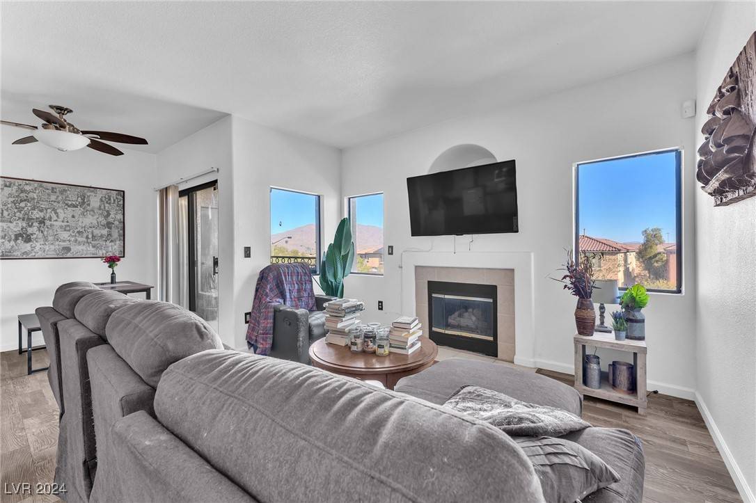 Las Vegas, NV 89166,8250 N Grand Canyon DR #2076