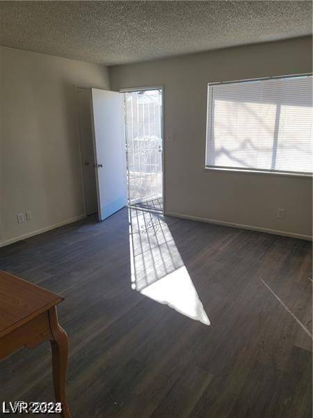 Las Vegas, NV 89107,6232 Blair WAY