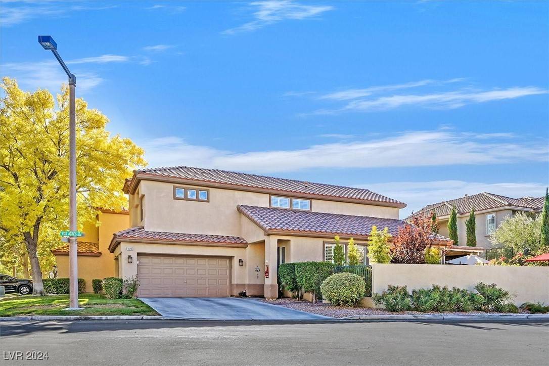 Las Vegas, NV 89134,9329 Eagle Ridge DR