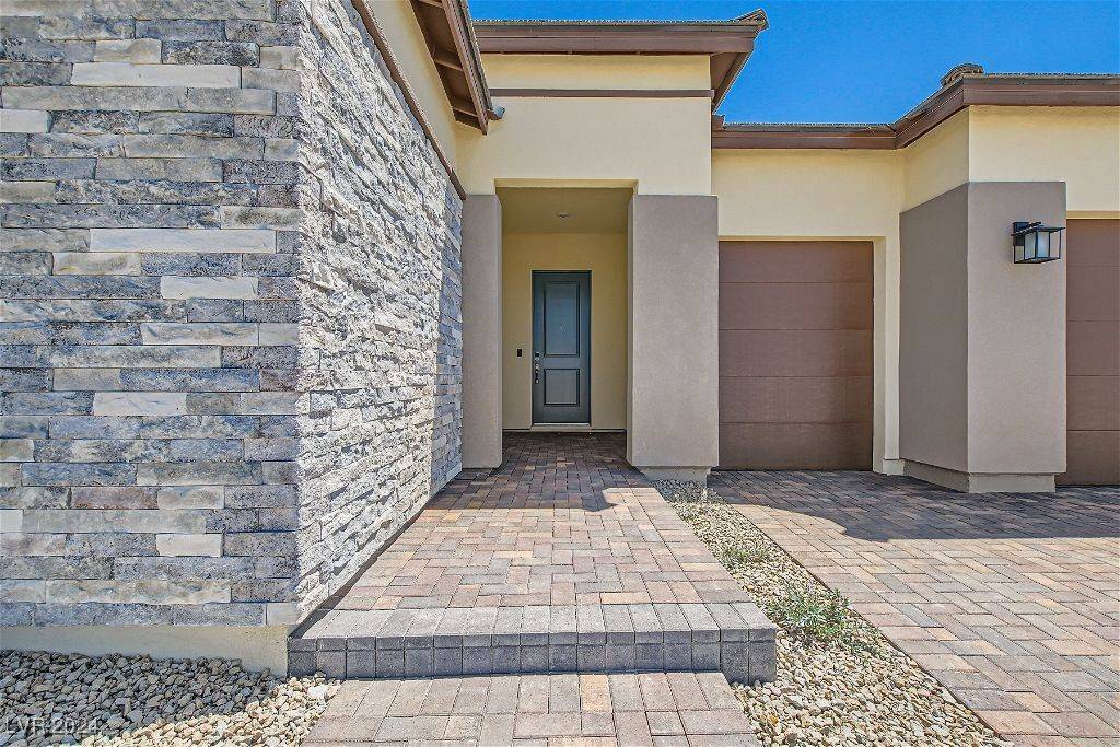 Las Vegas, NV 89143,10033 Ruby Rose AVE