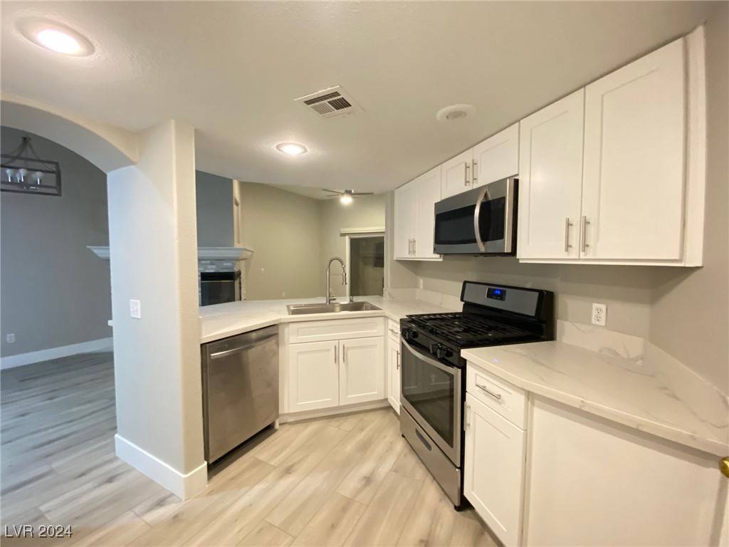 Las Vegas, NV 89147,7400 W Flamingo RD #2077