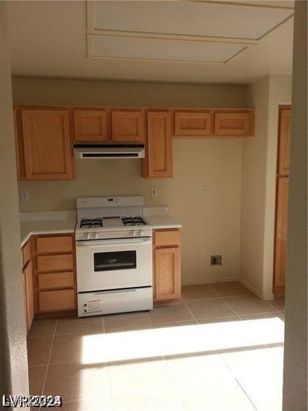 Las Vegas, NV 89134,10404 Frostburg LN