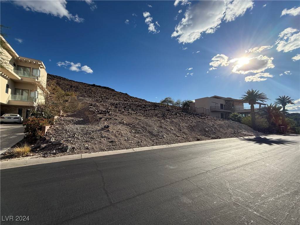 Henderson, NV 89012,1725 Tangiers DR
