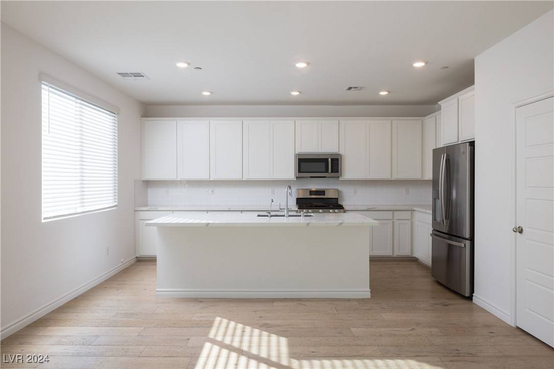 Henderson, NV 89052,1260 Jaya Peak CT